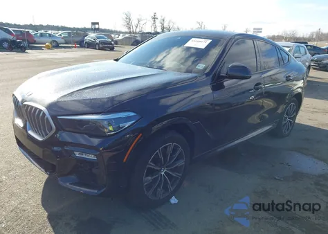 2021 BMW X6 xDrive40I z USA, uszkodzony, nr VIN 5UXCY6C03M9E62687